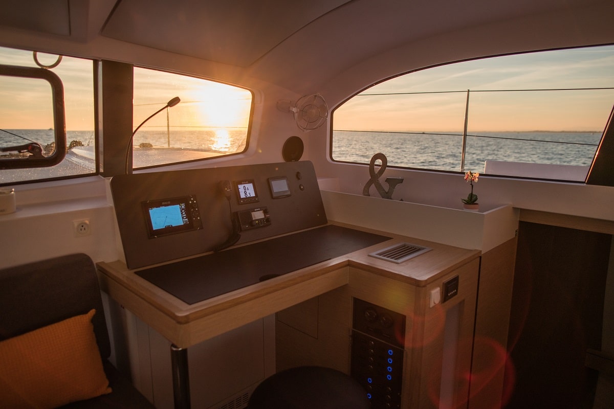 Outremer 45 intérieur